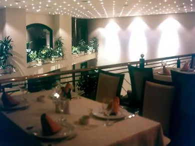 Central Hotel 호텔 4*