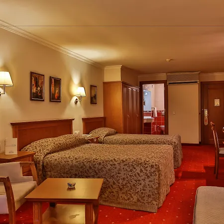 Central Hotel Бурса