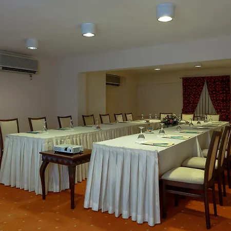 Хотел Central Hotel