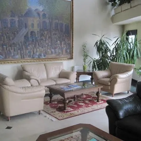 Хотел Central Hotel 4*