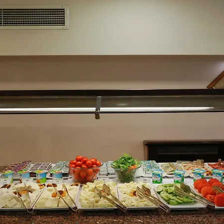 Central Hotel 4* 부루사